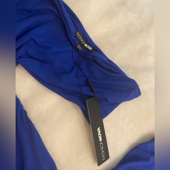 Fashion Nova Maxi Dress cut out - NWT - Picture 8 of 9